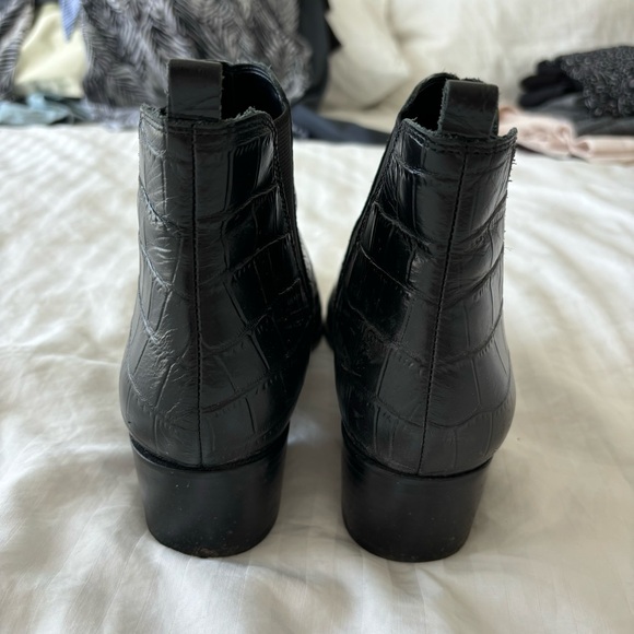 Marc Fisher | Black Croc Yale Pointy Toe Boot - Size 9.5 - Picture 6 of 8